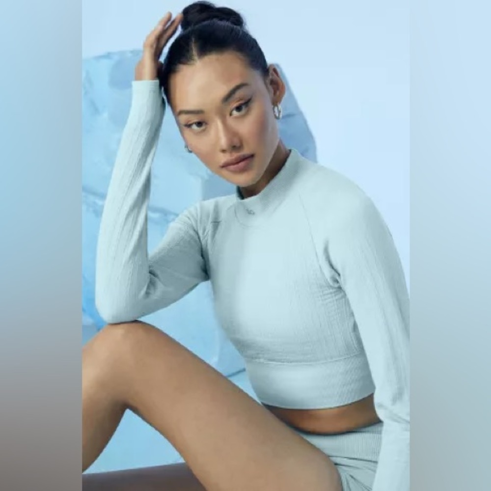 NWT ALO Yoga Seamless Cable Knit Top